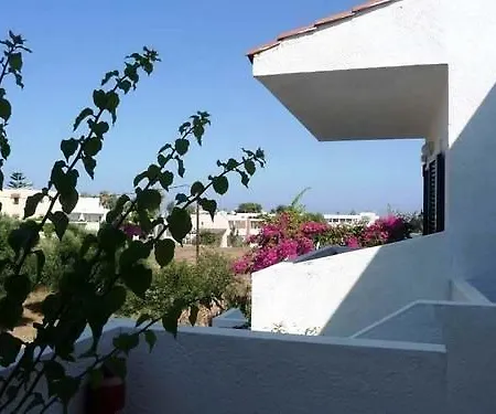 Ilios And Irene Aparthotel 3*