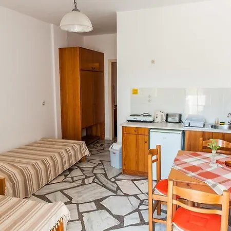 Ilios And Irene マスティハリ