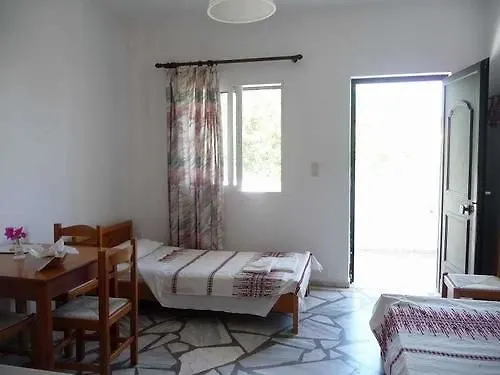 Ξενοδοχείο με διαμερίσματα ήλιος και ειρήνη